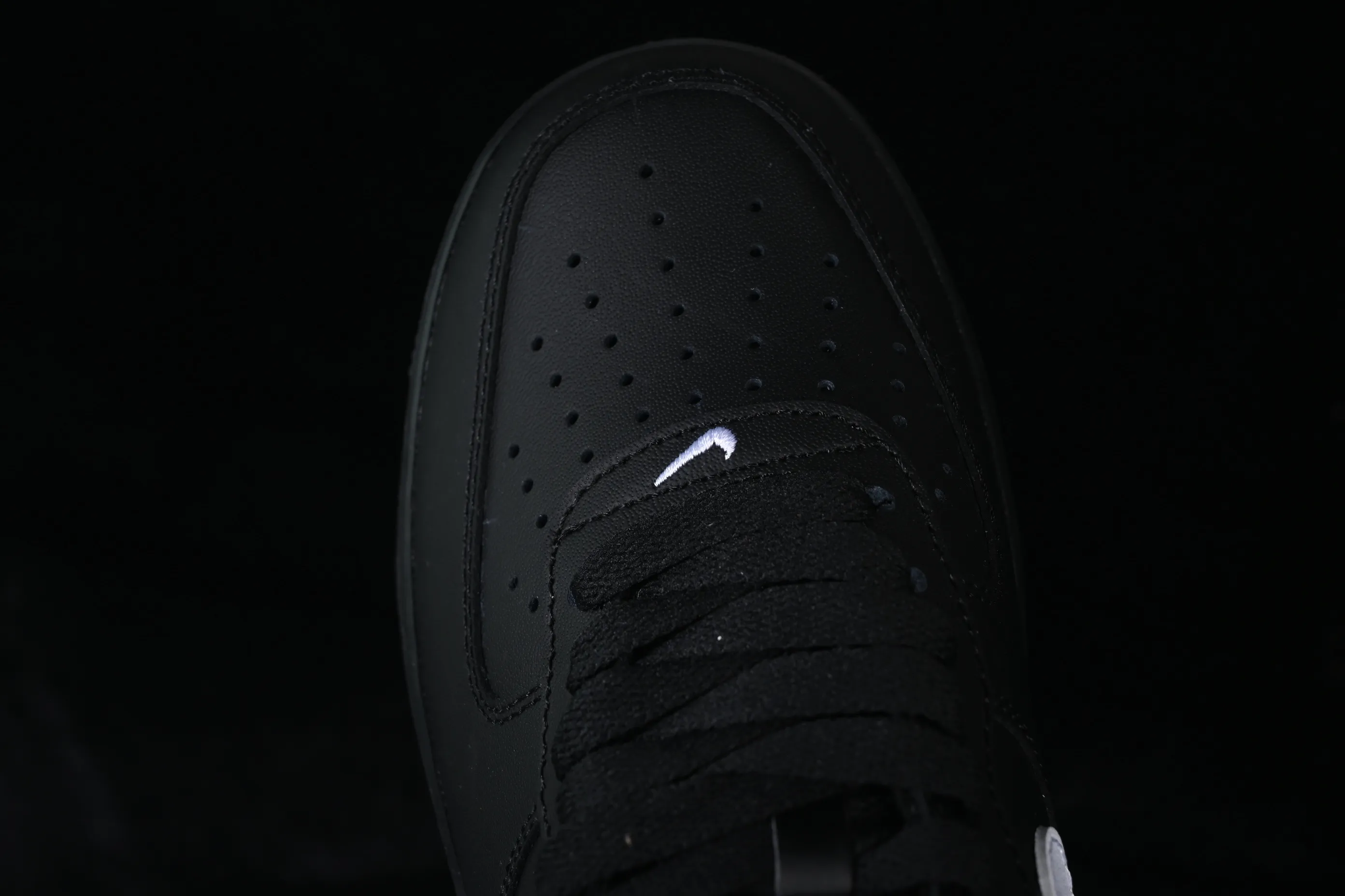All categories Nk Air Force 1 Air Force series Nk Air Force 1 Low Air Force low-top Nike Air Force 1'07 Low Classic black and white hook Air Force 1 low-top casual sneakers FZ0627-010